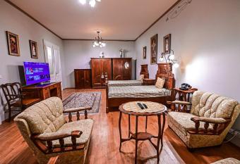 Apartment Biskupska has Balcony rooms