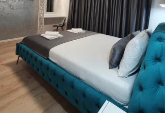 Apartment Nedim has Balcony rooms