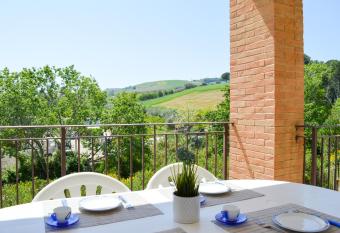 Tamerici - Cerrano Services has Balcony rooms