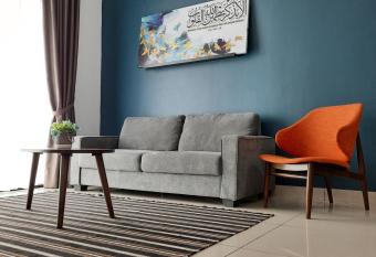 Putihpelangi Homes Modern apartment in DESARU has Balcony rooms