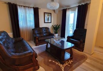 Apartmani Tip-Top has Balcony rooms