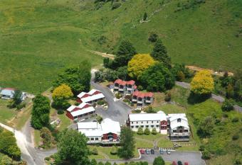 Waitomo Village Chalets home of Kiwipaka has Balcony rooms