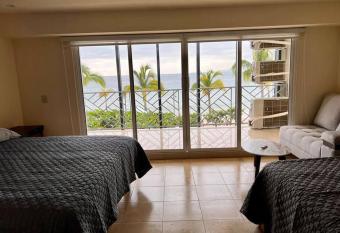 Elegante Departamento sobre el Malec  n. has Balcony rooms