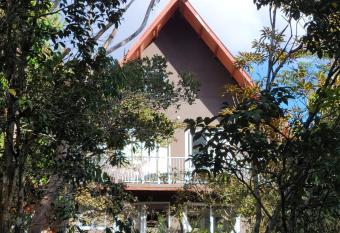 Caba  as en Los Altos de cerro Azul Panam   Cascadas RIos Naturaleza viva allows 18 year olds to book a room