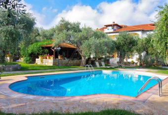 Effi s Garden Villa has Balcony rooms