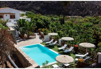 Papaya has Balcony rooms