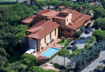 Hotel Hermitage has Balcony rooms