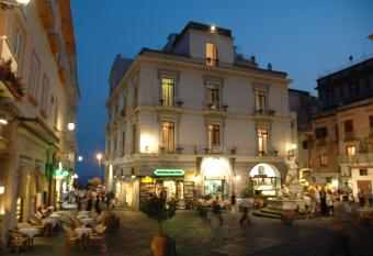 Hotel Fontana has Balcony rooms