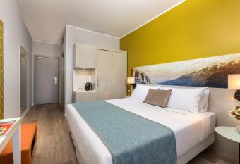 Leonardo Hotel Verona allows 18 year olds to book a room