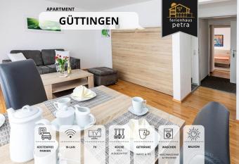 Gro  e moderne Ferienwohnung in bester Bodenseelage l 1 Minute zum Bodensee l 2 Zimmer l Vollausgestattete K  che l Sonnenbalkon l WLAN l Willkommen im Apartment G  ttingen has Balcony rooms