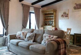 House Baba Vr  ncioaia Foc  ani ,nice and peacefull. has Balcony rooms