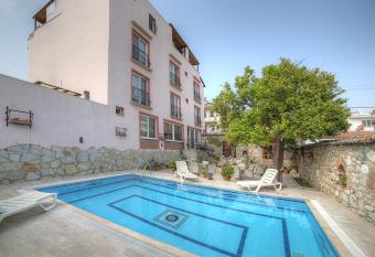 Nazar Hotel has Balcony rooms