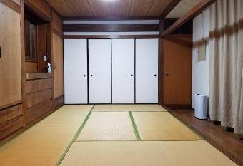 OYAKAWA allows 18 year olds to book a room