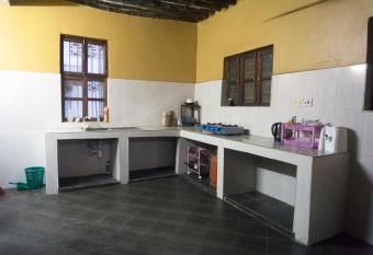 Beautiful apartment in the heart of stone town has Balcony rooms