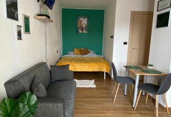 Green Studio allows 18 year olds to book a room