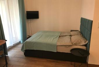 Steam Park Rakowicka Koper Apartment has Balcony rooms