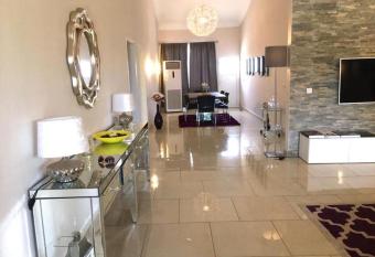 Stunning 3-Bed House in Tema Community 18 has Balcony rooms