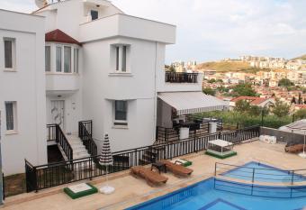 Ladies Beach Villa - Poolside Detached Villa - 4 Floor - 5 Bedroom - Sea View has Balcony rooms