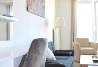 Apartment Josefsplatz has Balcony rooms