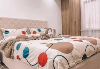 Sparkling Apartment allows 18 year olds to book a room