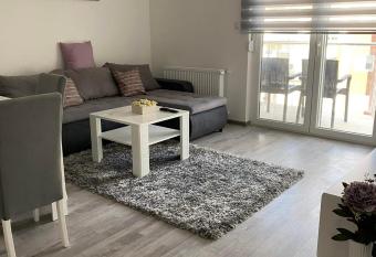 Apartmani Mili   Banja Kovilja  a has Balcony rooms