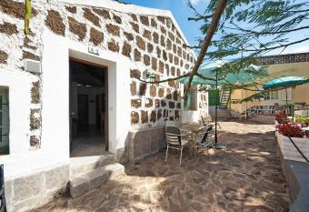 Casa El Cardon A2 has Balcony rooms