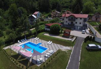 Vila Dzenana Boracko Jezero has Balcony rooms