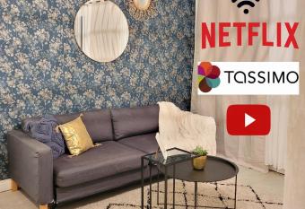 Un   crin au c  ur du centre ville has Balcony rooms