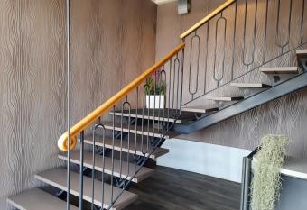 STOP&GO Suites and Apartments allows 18 year olds to book a room