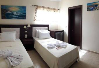 Studios Gorgona 101 has Balcony rooms