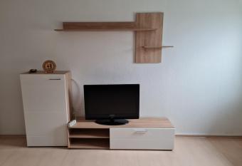 Osterbroock 3, Oli Monteurwohnung allows 18 year olds to book a room