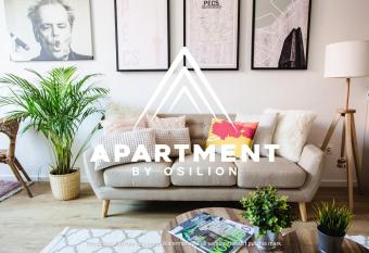 V10 B Apartment allows 18 year olds to book a room