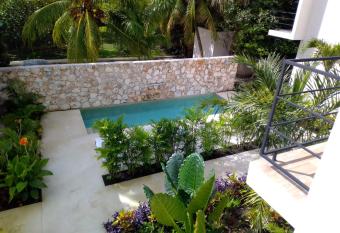 Departamento Sue  itos en Bacalar Lock Off allows 18 year olds to book a room