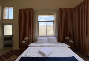 Hayat Guest House allows 18 year olds to book a room