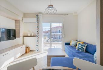 Neos Marmaras Family Suite allows 18 year olds to book a room