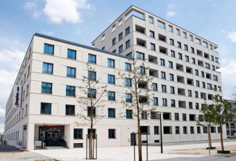 Hampton By Hilton Regensburg allows 18 year olds to book a room