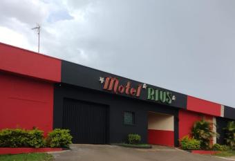 Motel Rius Araras allows 18 year olds to book a room