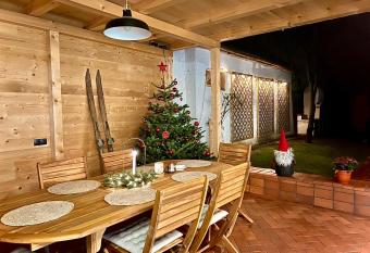 Victoria Gasthaus Rasnov - charming vacation house in Rasnov allows 18 year olds to book a room