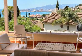 Santa Catalina Home has Balcony rooms