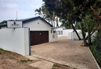 Anchors Rest has Balcony rooms