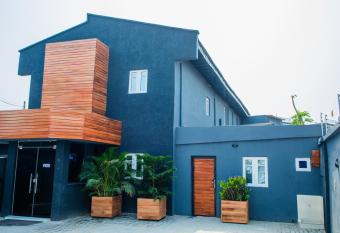 Noir by Fortys allows 18 year olds to book a room