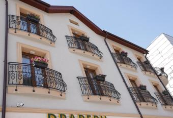 CENTRAL VIEW Craiova has Balcony rooms