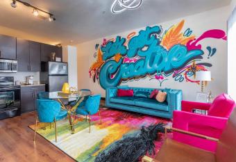 The Creators Creative Space has Balcony rooms