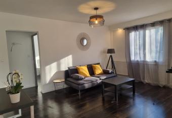 LE PETIT M  AS superbe appartement au calme. allows 18 year olds to book a room