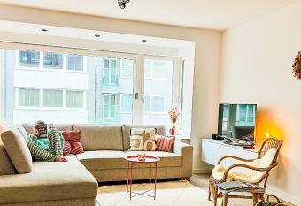 BLOSS. allows 18 year olds to book a room