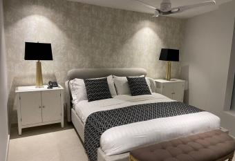 Hotel Boutique Casa Hendaus - Adults Only allows 18 year olds to book a room