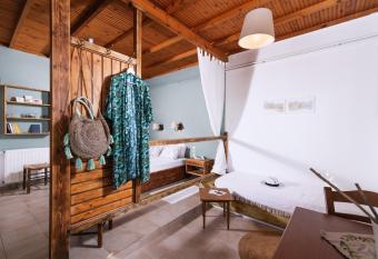 OVGORA - Eleonora sea view Apartment in Kamilari Village has Balcony rooms