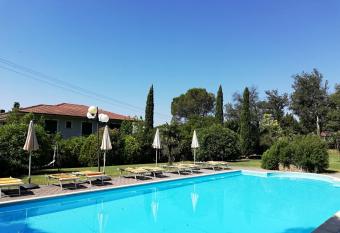 Hotel Monti has Balcony rooms