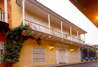 Casa Baloco By Soho has rooms with a private hot tub