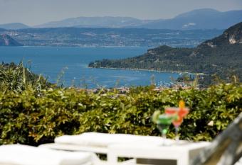 Boffenigo Panorama & Experience Hotel has Balcony rooms